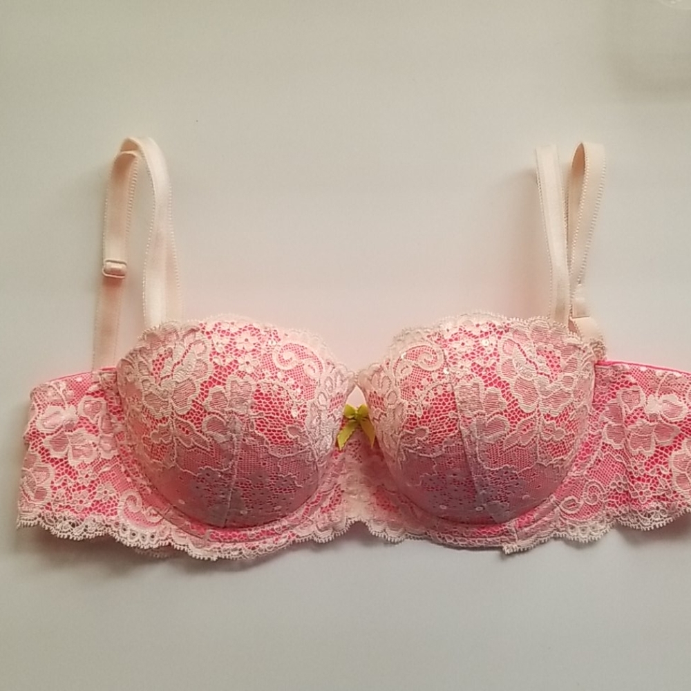 NEVER WORN Victoria's Secret Dream Angels Bra
